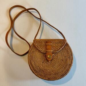 Crabtree & Evelyn Ata grass rattan crossbody Balinese inspired bag